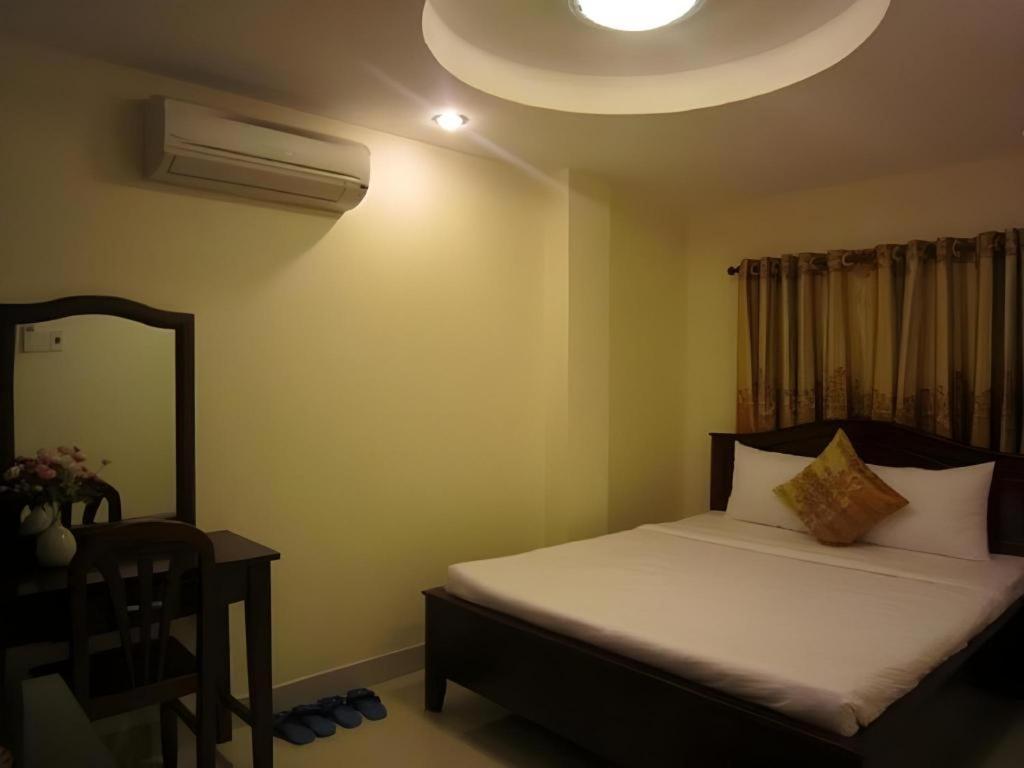 Nui Thanh Hotel Thành Pho Ho Chí Minh Esterno foto