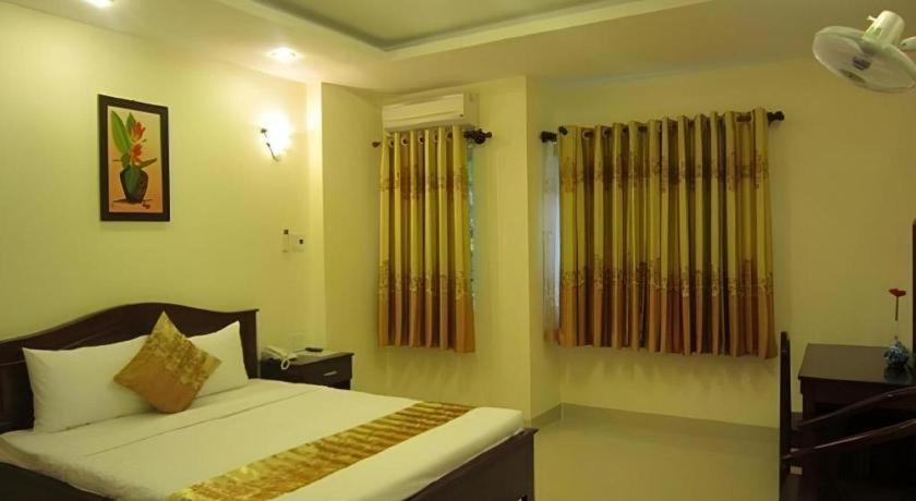 Nui Thanh Hotel Thành Pho Ho Chí Minh Esterno foto