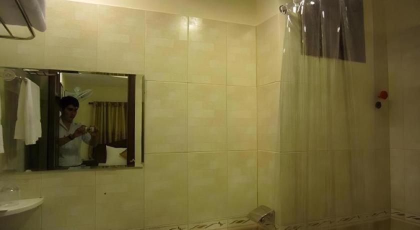 Nui Thanh Hotel Thành Pho Ho Chí Minh Esterno foto