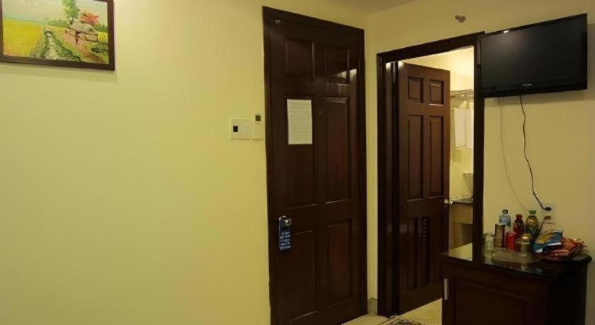 Nui Thanh Hotel Thành Pho Ho Chí Minh Esterno foto