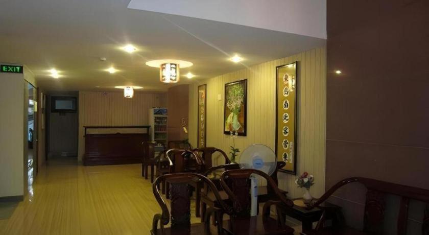 Nui Thanh Hotel Thành Pho Ho Chí Minh Esterno foto
